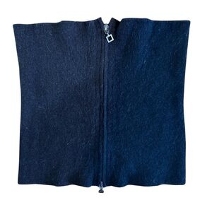 Sarah Pacini Alpaca & Merino Wool Cropped Black Zippered Vest. OS